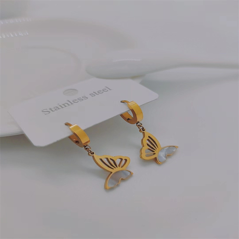 Pendientes Blancos De Mariposa De Oro De 18 Quilates Chapados En Acero De Titanio De Moda display picture 5