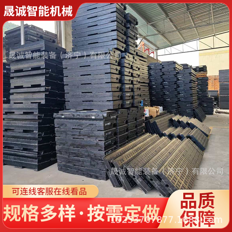 橡胶嵌丝道口板厂家直发耐磨防滑耐高压轨道减速板