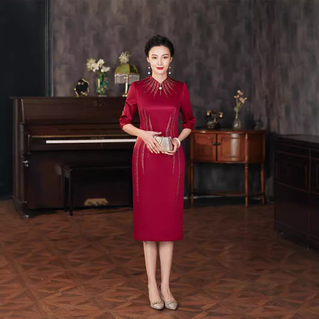 2024 New Chinese Wedding Mother Dress Happy Mother Retro Cheongsam Toasting Dress High-end Style