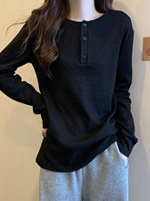 黑色减龄内搭长袖恤女秋季大码胖气质显瘦打底针织衫休闲上衣