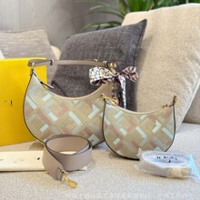 ���l�W�tҸ�°����¿������Ứţ�К��|�μ�б����r�к��sŮ��