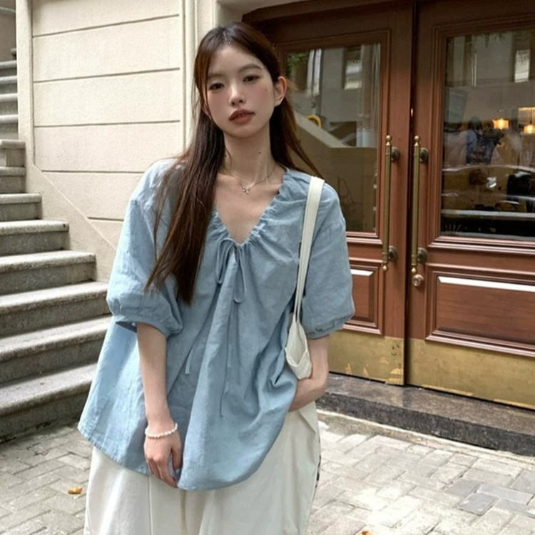 Korean-Style Drawstring Blue V-Neck Short-Sleeve Shirt for Women, Summer Design with Puff Sleeves, Cotton-Linen Babydoll Loose Top