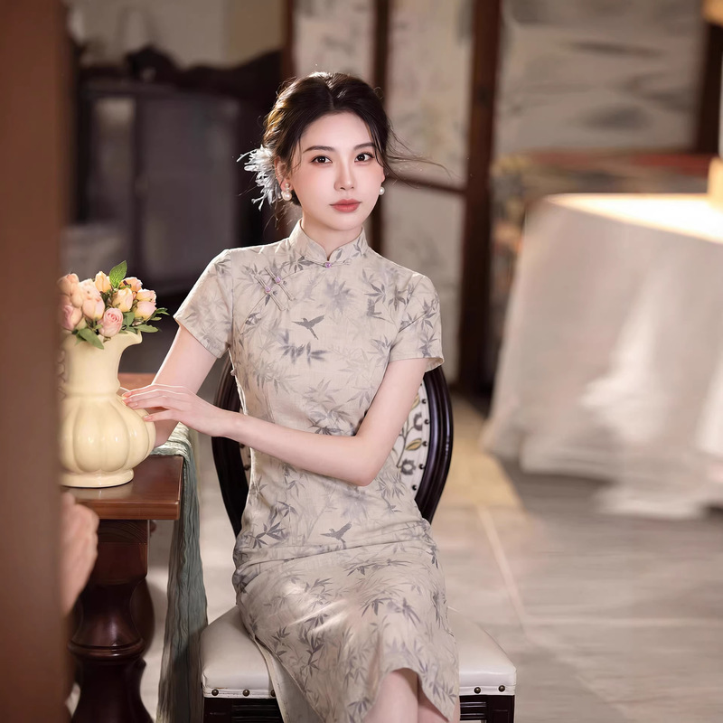 Traditional Chinese Style Retro Long Dress for Young Girls, Elegant Improved Cheongsam for Women, 2026 New Model