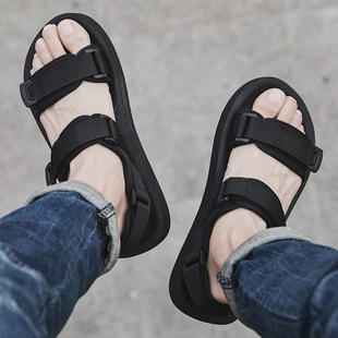 Factory Direct Men's Sandals 2023 Trendy New Lightweight Breathable Magic Shoes Black Roman Shoes Men's Beach Shoes