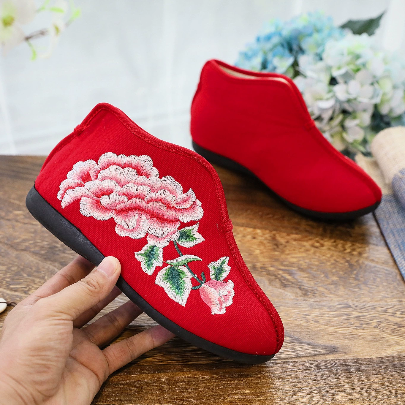 Туфли из двух хлопка, Женская хлопчатобумажная обувь на флисовой подкладке, толстая парусиновая обувь с вышивкой, плоская мягкая подошва, Тканевая обувь