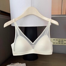 早秋2026新款超薄网纱三角杯内衣女无痕裸感亲肤聚拢小胸美背文胸