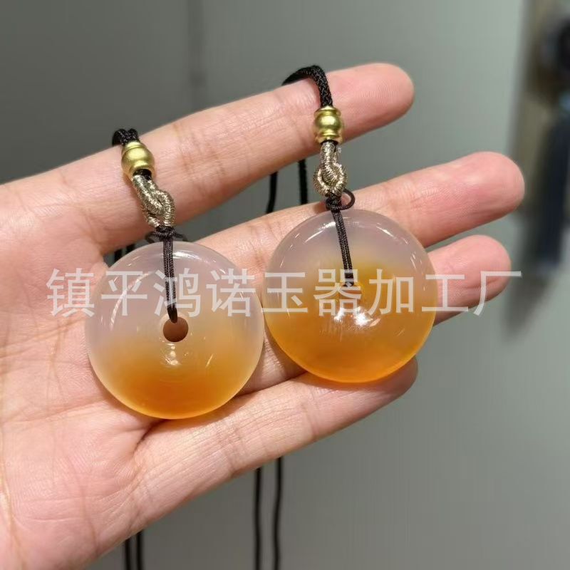 玉髄の平安は砂糖の美しい色の氷の種の平安を掛けてシャンパンの金の瑪瑙の鴻運の先頭の玉の平安を掛けます。|undefined