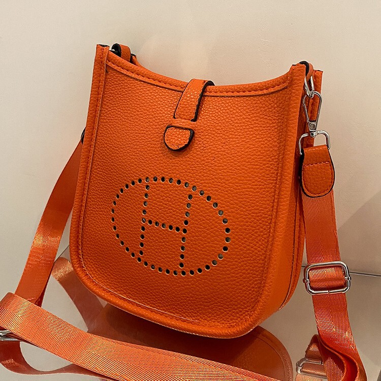 Cross-Border Women's Bag First-Layer Cowhide Evelyn Commuter Casual Versatile Genuine Leather Shoulder Crossbody Bag Pebbled Bucket Bag