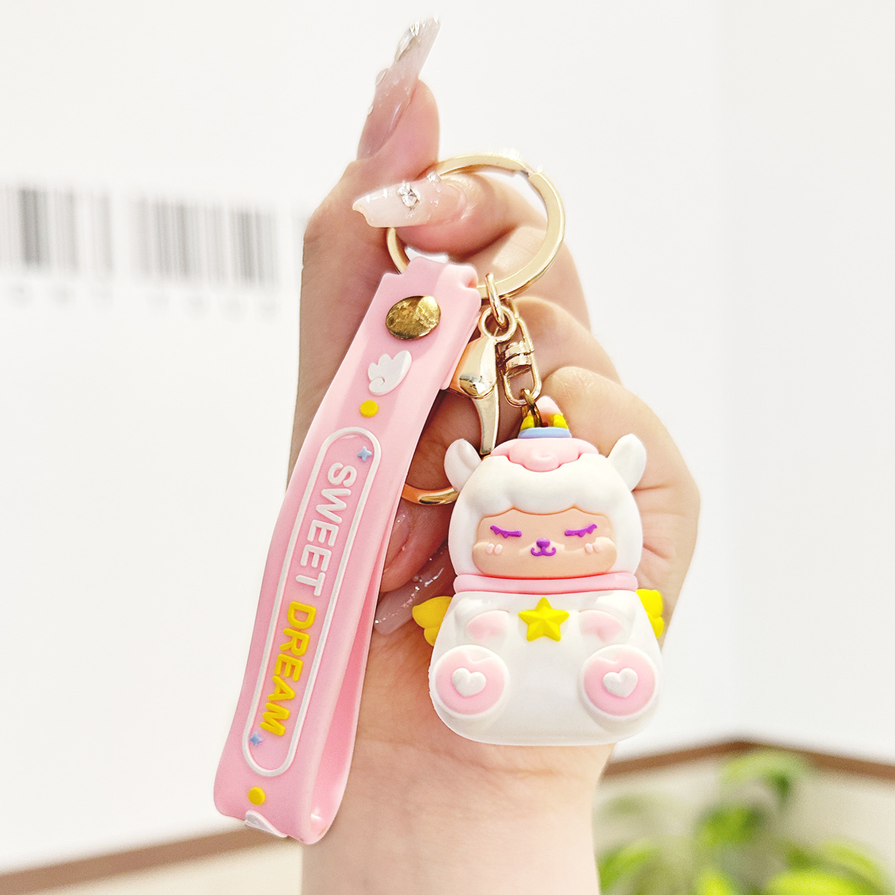 Muñeca de goma goteando bolsas escolares colgantes colgantes de muñecas colgantes de la máquina del mercado nocturno regalos al por mayor llaveros de dibujos animados