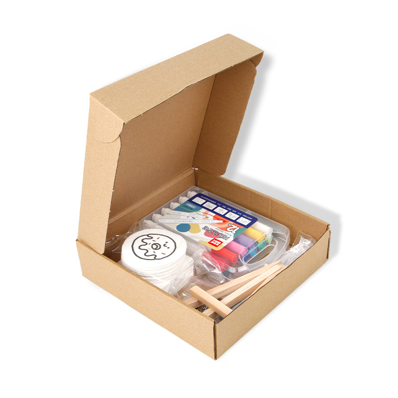 박스세트 (각 1개) 16개 + 펜 2개 + 12색 + 이젤 + 체인 10개