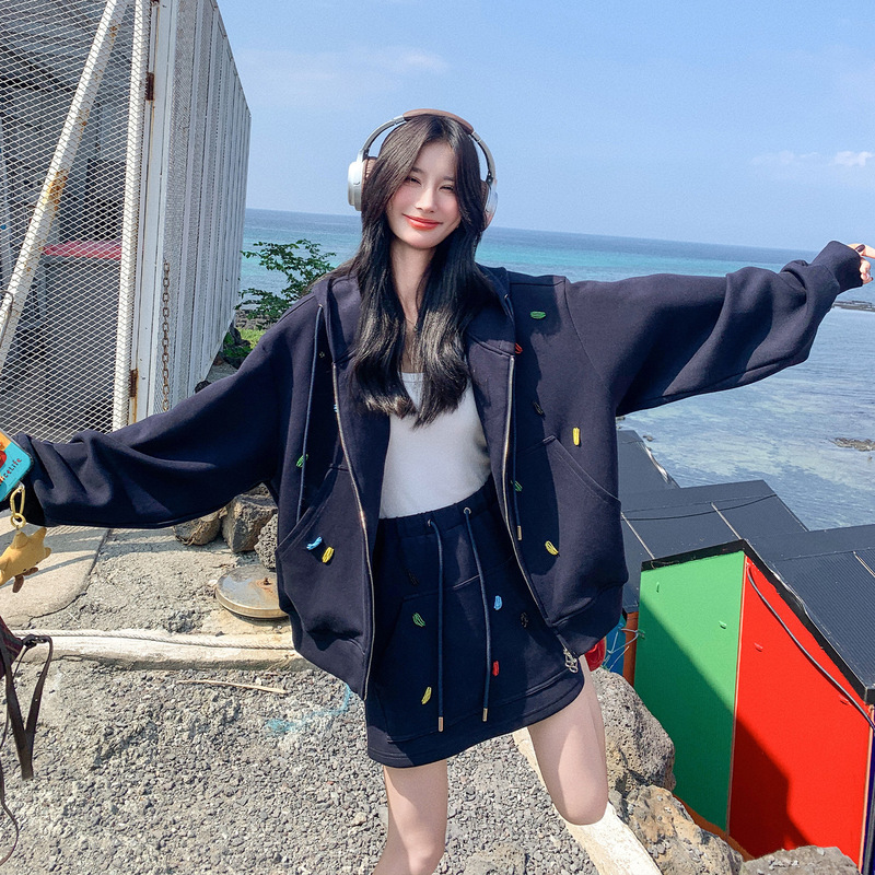 实拍藏青色韩系减龄连帽卫衣套装裙2025秋款彩色编织短裙两件套|undefined