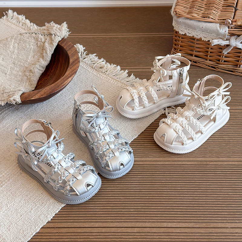 Sandálias infantiles verano 2026 nueva moda de niñas versátil con suela suave zapatos princesa zapatos de arco de niñas zapatos individuales image 5