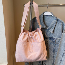 �¿�W��б����������ϰ�ͨ�����������鎧�μ�����ذ����eŮ��