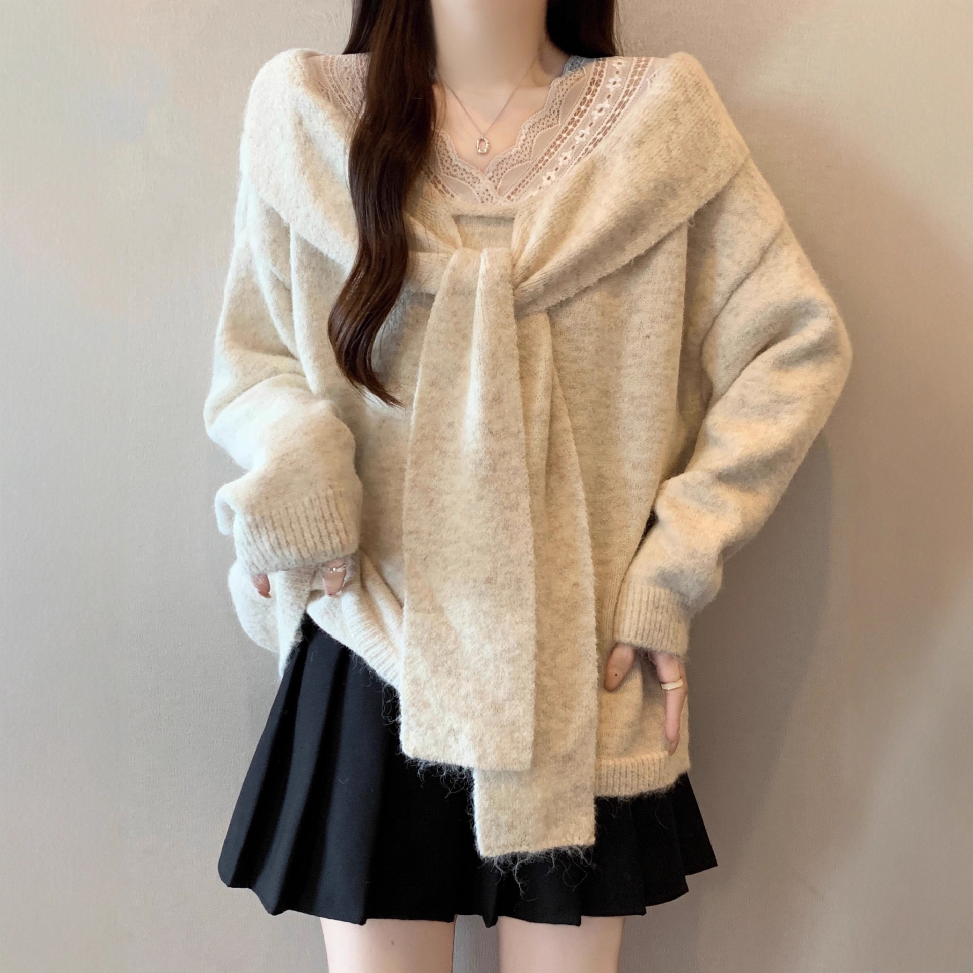 Lace Elegant Shawl Right Shoulder Knitwear Women's 2025 Early Autumn New Loose Style Fat mm Fake Two-Piece Top