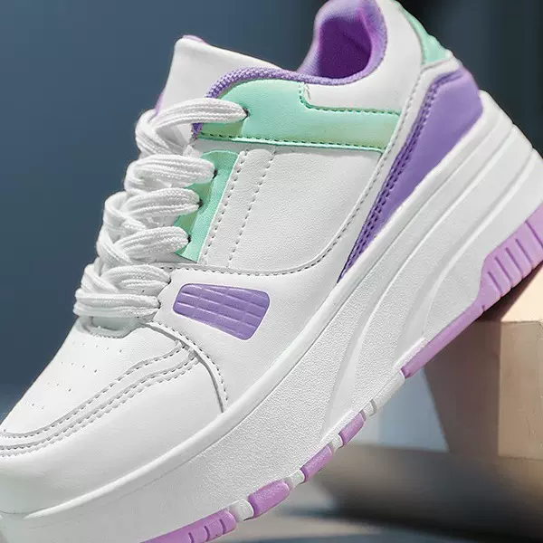 2024新款四轮暴走鞋男童鞋子网红儿童运动溜冰鞋发光女童滑轮鞋