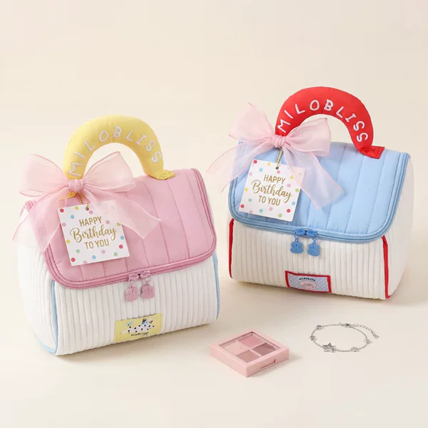 Small house-shaped large-capacity makeup bag, empty gift box, party favor box, one-year-old gift, portable makeup storage bag