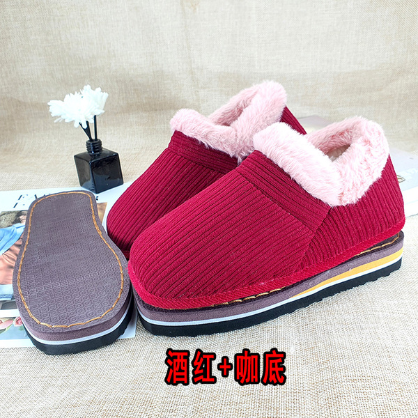 LlFull set of handmade cotton shoes