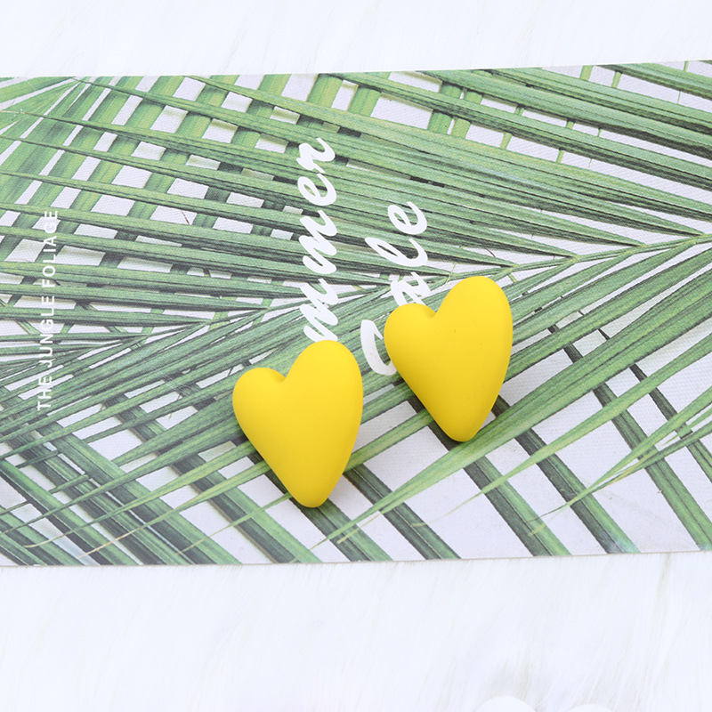 9g Weight Earrings Classification 1 Pair Quantity Daily Occasion Acrylic Material Heart Shape Pattern Women'S Gender Spray Paint Design Fashion Style 1 Pair Fashion Heart Shape Spray Paint Arylic Earrings 13