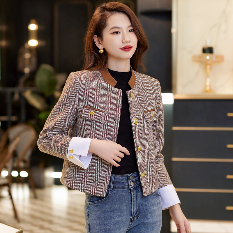 Khaki fashionable spring small short classic suit jacket