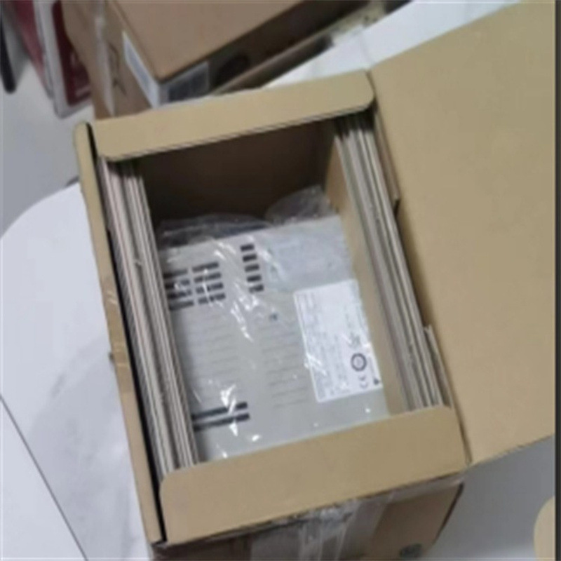 SGD7S-5R5AA0A驱动器SGDV-120A11A SGMGH-13ACA61 SGMGH-20A2AB