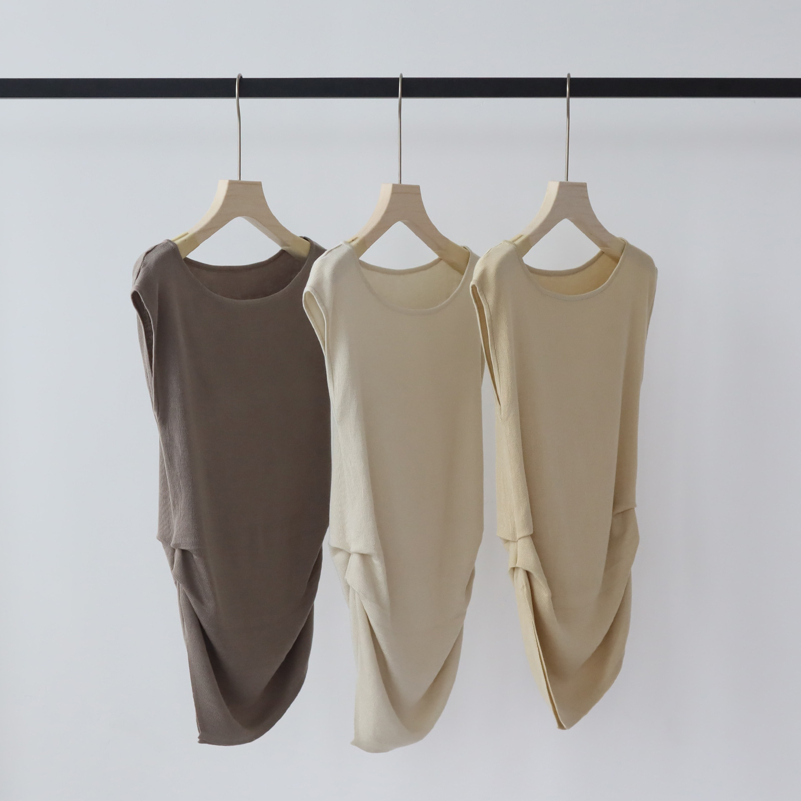 Lyocell Tencel Design Pleated Sleeveless Sweater Top Women's High-end Sense Positive Shoulder Pure Wants to Wear Slim-fit Women