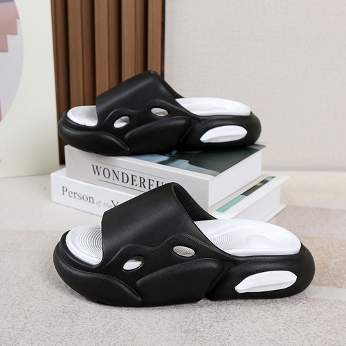 Women's summer outdoor slippers, trendy INS style, thick-soled indoor slip-resistant couple's beach sandals