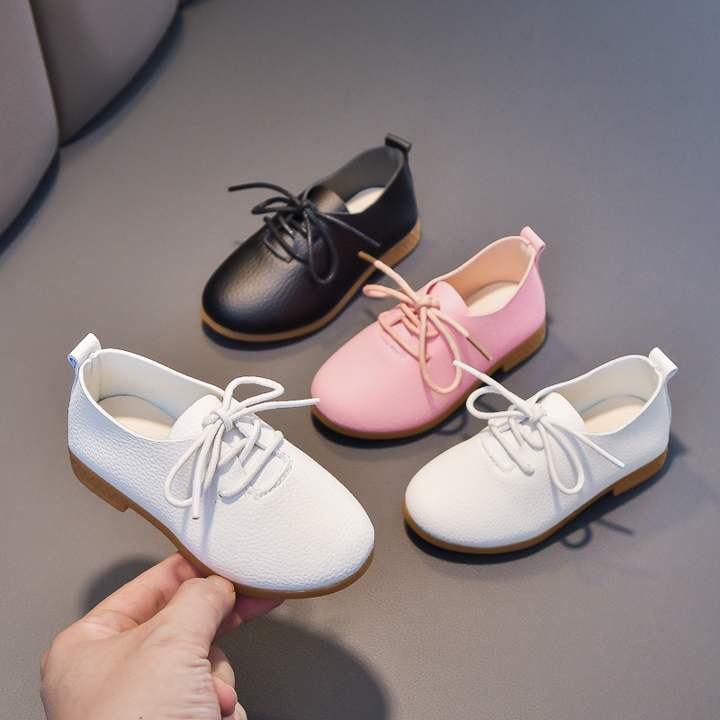 2025 primavera nuevos niños y niñas zapatos de princesa transfronterizos bajos nuevos zapatos de correa de estilo británico zapatos para estudiantes zapatos de cuero negro image 2