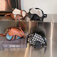 兒童斜挎包時尚小包網紅洋氣女孩馬鞍包2023新款寶寶迷你配飾包潮