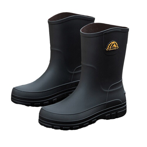 German-style rain boots for men, waterproof and slip-resistant, mid-calf rubber rain boots with adult-specific foot design, stylish rain rubber shoes