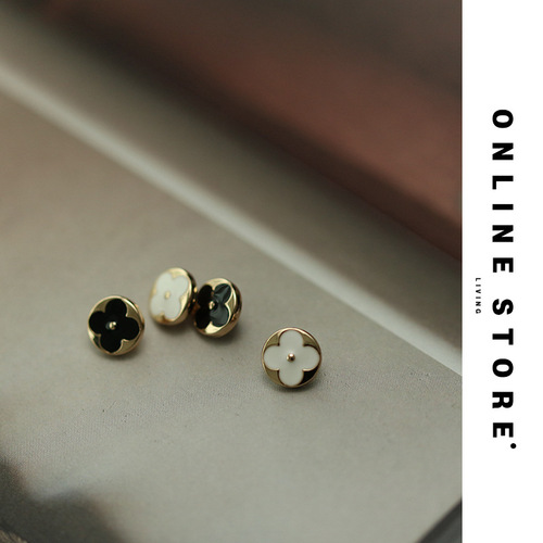 Four-leaf clover metal buttons black and white dot oil buttons women's shirts knitted cardigan sleeve collar buttons tops clothing buttons