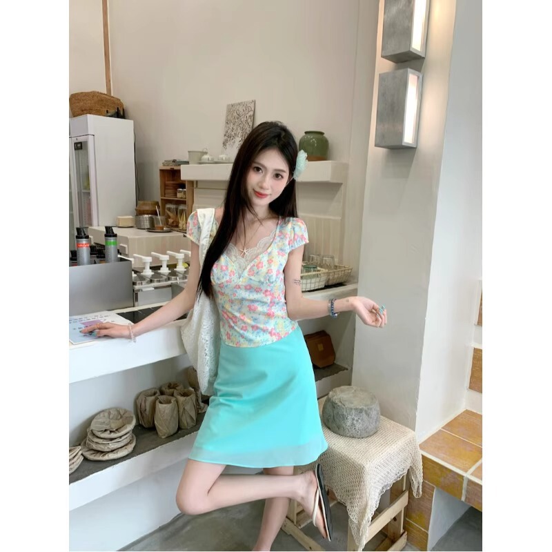Pure Lust Floral Short-Sleeved T-Shirt for Women in Summer with Light Blue Skirt and Skirt for Women in Summer, Fresh Dress