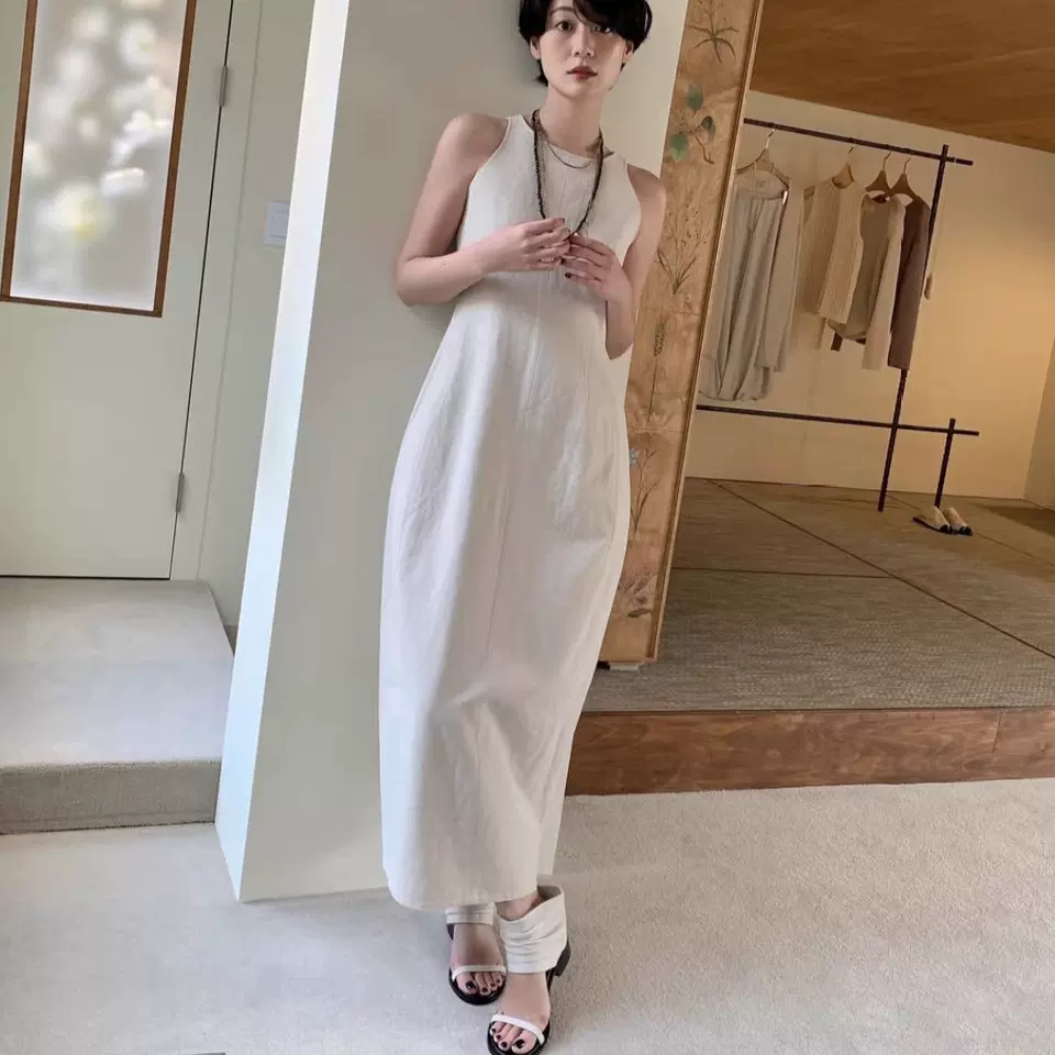 现货 2025春季新款韩国东大门法式高级气质圆领无袖长款连衣裙女