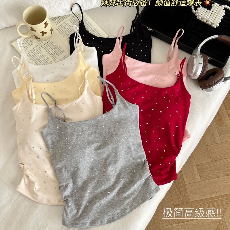 New Style Hot Girl Camisole with Rhinestones, Padded, Ruched, Slim-Fitting, Versatile, Can Be Worn as Outerwear or as an Inner Layer New Style Hot Girl Camisole with Rhinestones, Padded, Ruched, Slim-Fitting, Versatile, Can Be Worn as Outerwear or as an Inner Layer