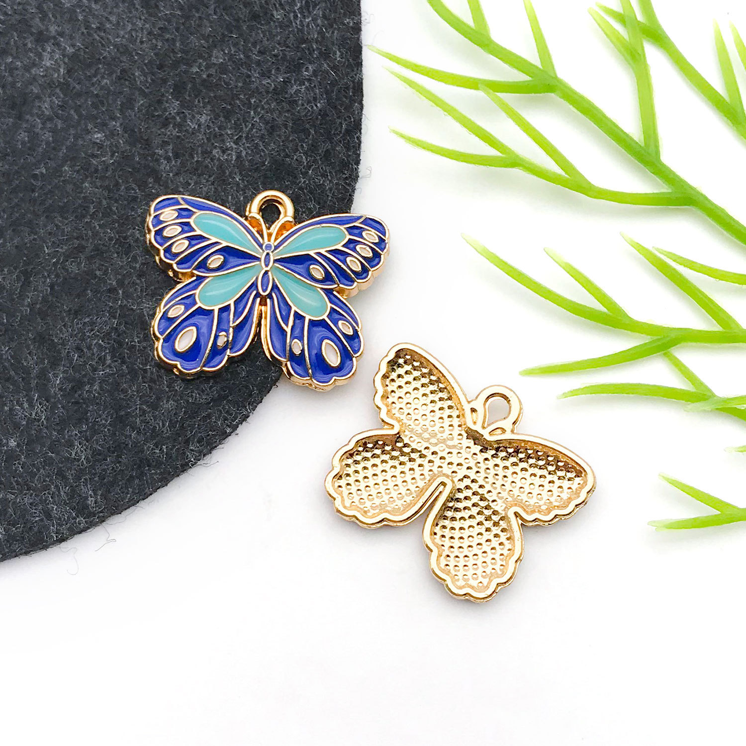 19023-滴油蓝色花蝴蝶18x22mm-2.1g