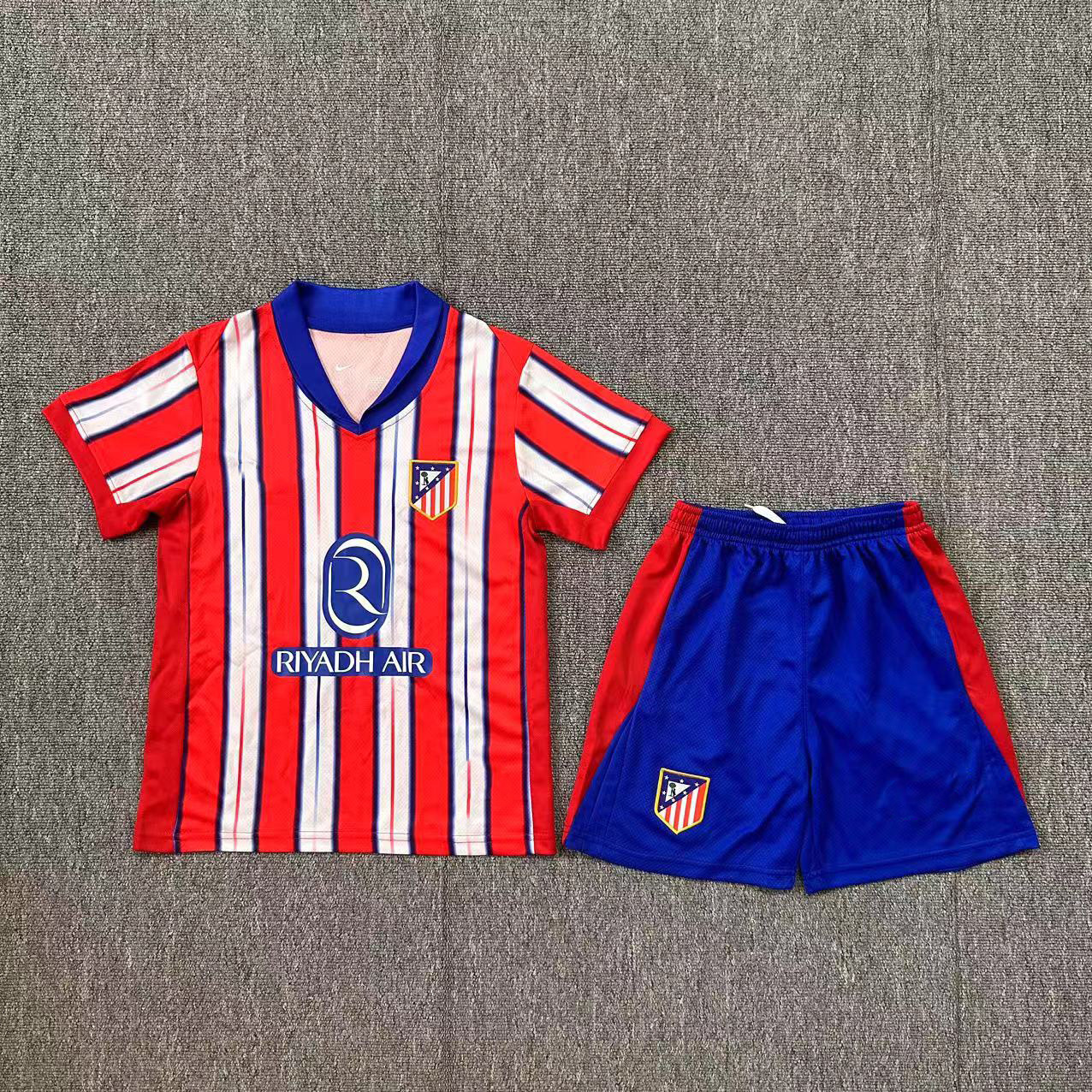 24-25 아틀레티코 마드리드 홈코트