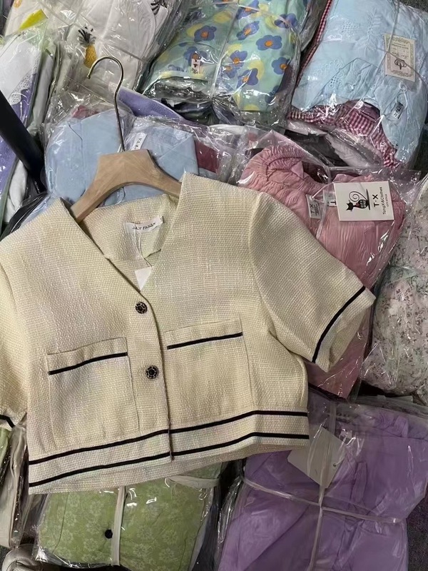 女装折扣批发专柜撤柜尾款实体直播货源混批走份清货夏季衣服杂款|undefined
