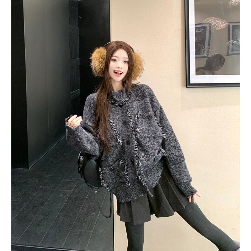 Luxury Gray Loose Tweed Fringe Design Chanel-Style Wool Knit Cardigan for Women Luxury Gray Loose Tweed Fringe Design Chanel-Style Wool Knit Cardigan for Women