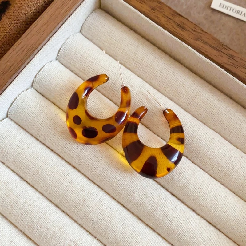 925 Sterling Silver Ear Needle Material Ear Studs Classification 1 Pair Quantity 1 Pair Retro Classic Style Geometric Heart Shape Irregular Plating Alloy Resin Ear Studs