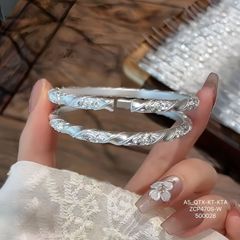 玫瑰纽带白铜手镯轻奢小众宫廷风新中式百搭高级生日礼物