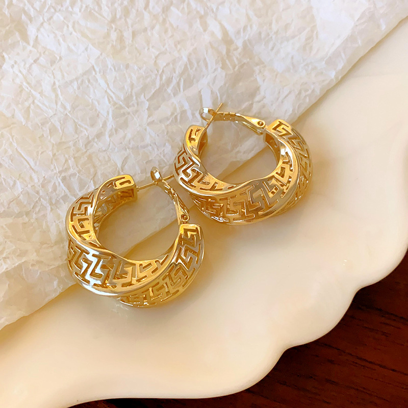 Pendientes de suministro de mercado nocturno de agujas de plata Pendientes de moda coreana en vivo Pendientes de estilo caliente Pendientes de lujo ligero Mujeres de alta gama