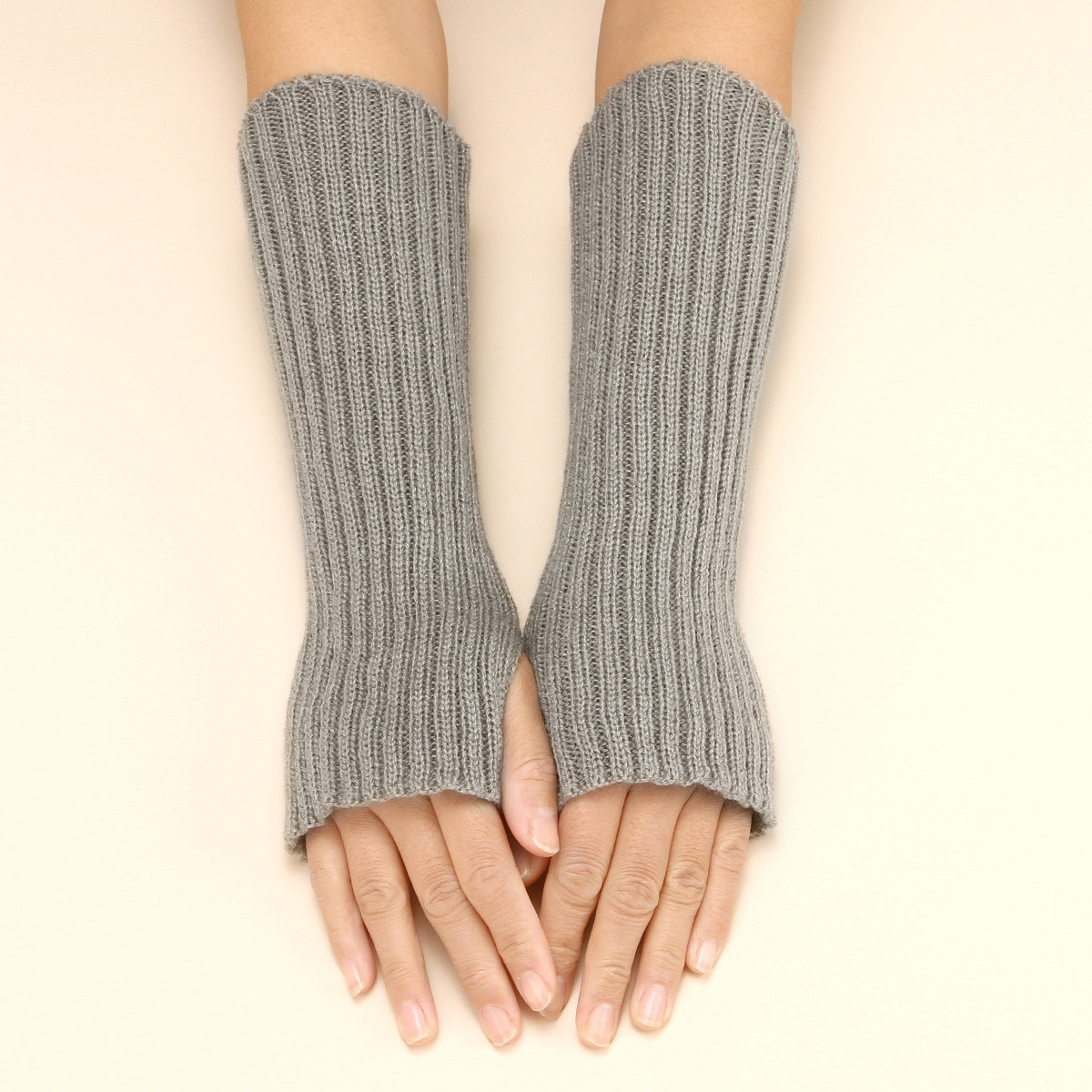 2022 nuevos guantes de lana transfronterizos de otoño e invierno para hombres y mujeres de longitud media a rayas de punto cálido medio dedo guantes de dedo abierto