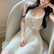 天鹅湖畔甜美温柔气质蕾丝边百褶连衣裙+绑带