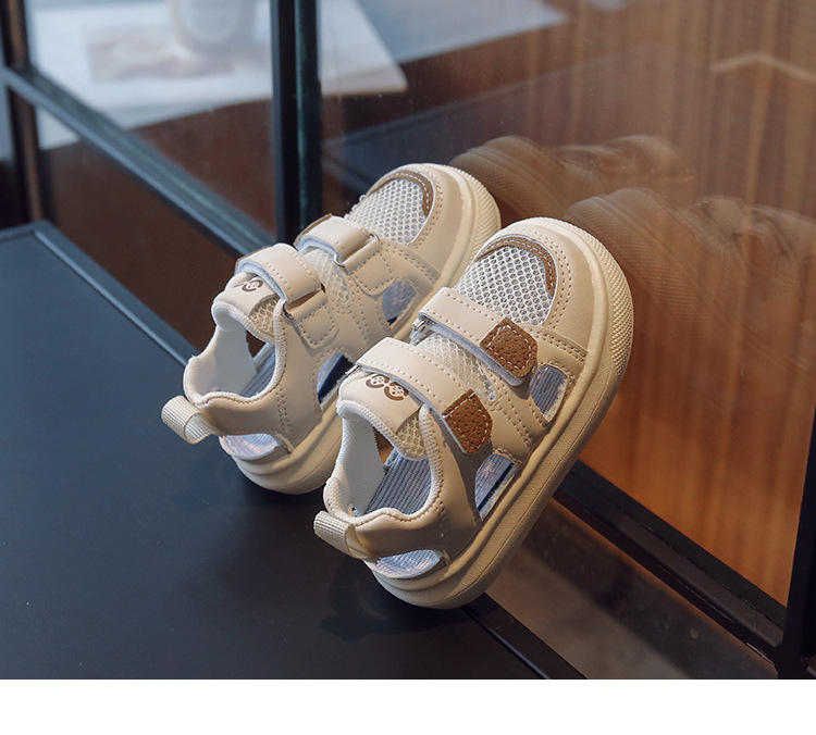 Sandali per bambini a maglia singola nuovo stile estivo 2024, scarpe per bambini ultraleggere, scarpe per ragazze con fondo morbido antiscivolo Baotou per ragazzi, scarpe con telaio_voghion.com