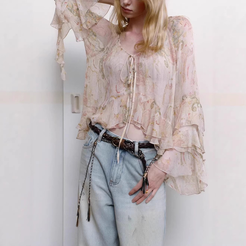Wizard of oz Print Bell-Sleeve Thin Cardigan 2026 Spring New Fairy-Like Flowing Shirt for Women