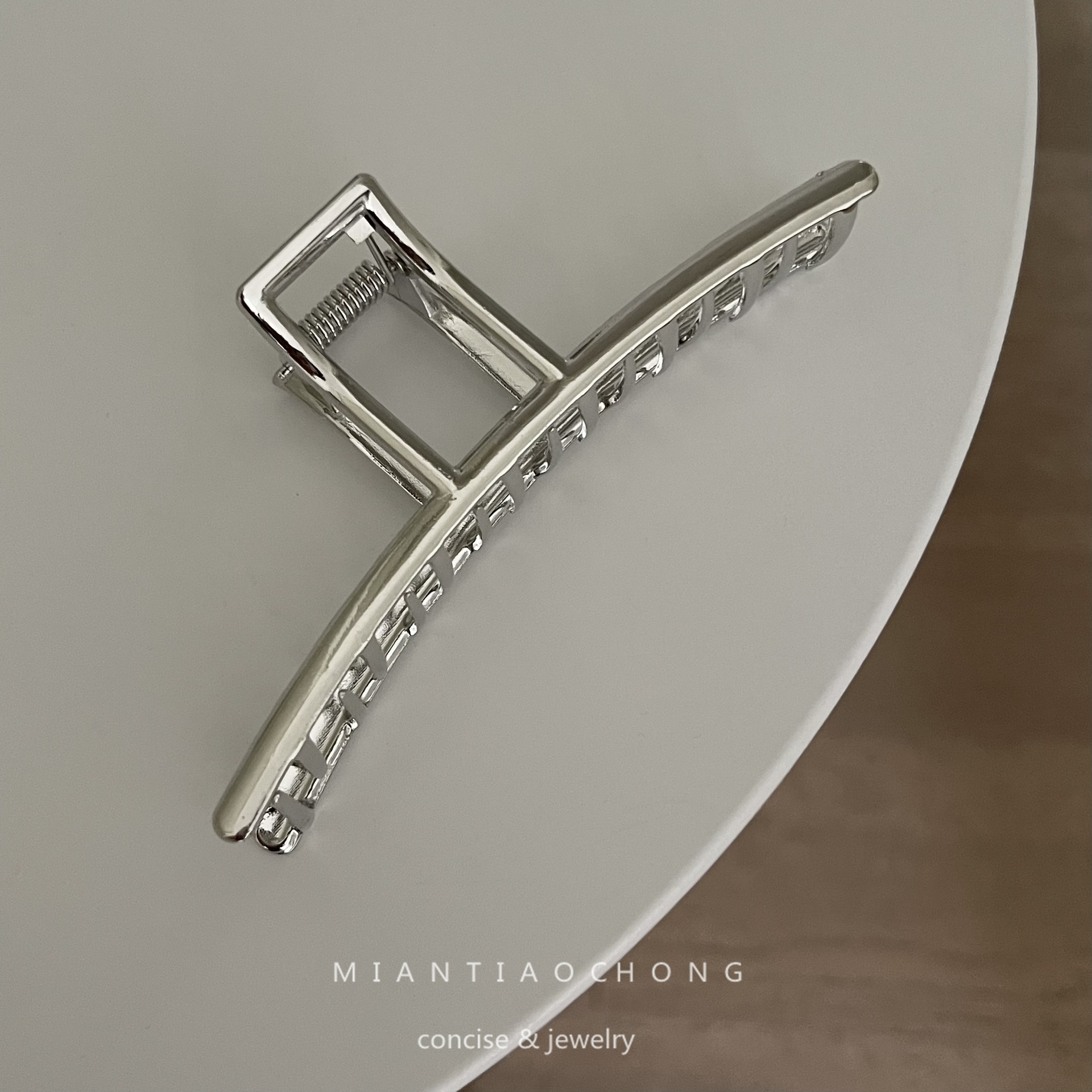 15g Weight Hair Clip, Hairpin, Hair Claws Hair Accessories Type 1 Piece Quantity Holiday, Daily Occasion Alloy, Metal Material Star, Solid Color Pattern Women's Gender Hollow Out Design Casual, Simple Style Style Casual Simple Style Women's Star Solid Color Alloy Metal Hollow Out Hair Clip Hairpin Hair Claws 9