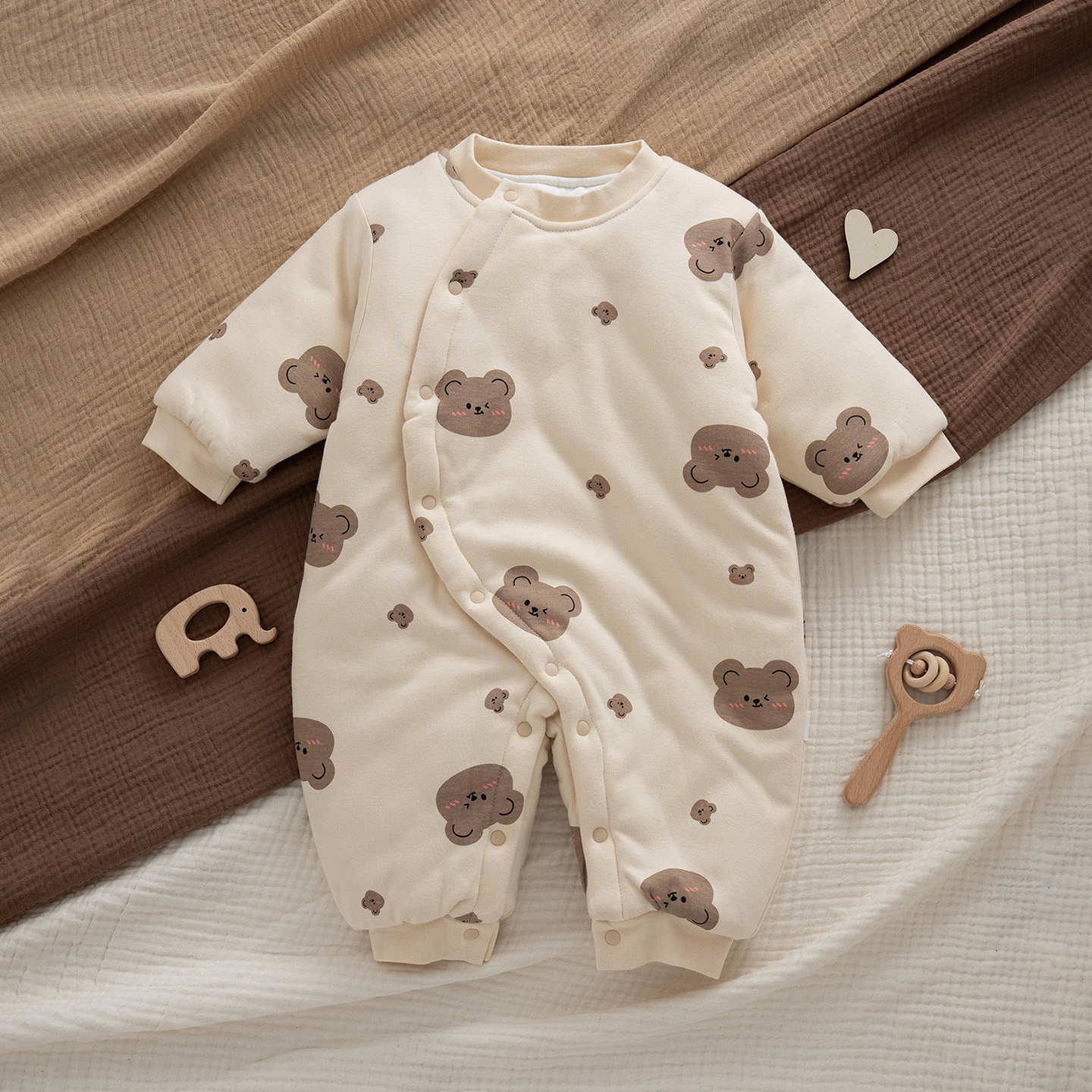 Estilo coreano nuevo Otoño e Invierno ins estilo bebé mono bebé mameluco caliente mameluco algodón engrosado algodón acolchado chaqueta al por mayor