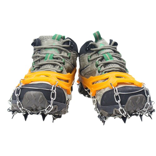 Outdoor mountaineering and ice climbing crampons with 8 teeth, stainless steel anti-slip shoe covers, eight teeth silicone crampons with storage bag