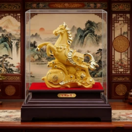 树脂工艺品;绒沙金工艺品;水晶工艺品