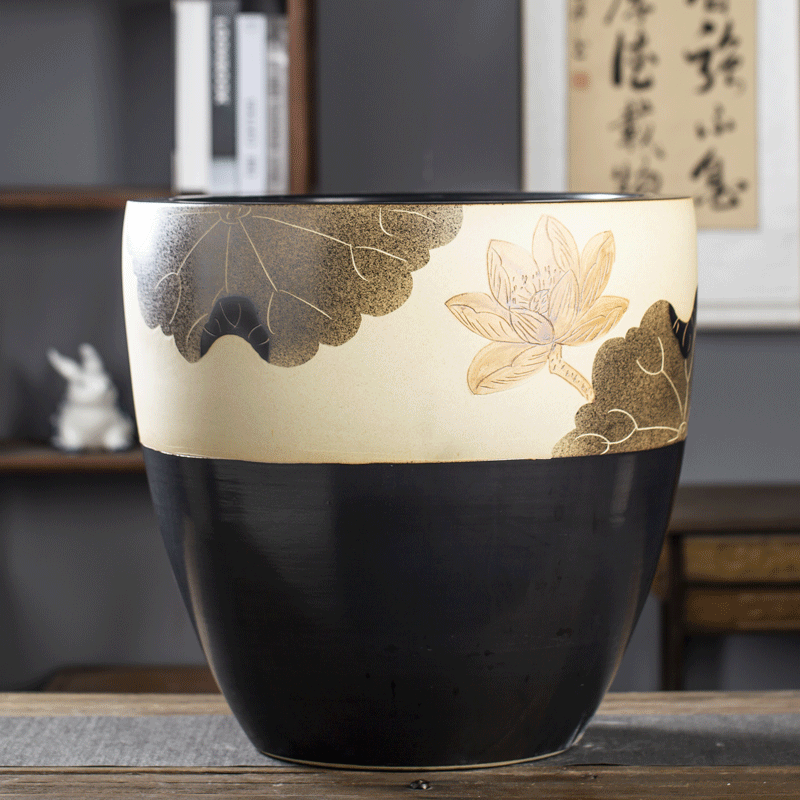 흰색 배경에 큰 노란색 연꽃 직경 55 높이 53