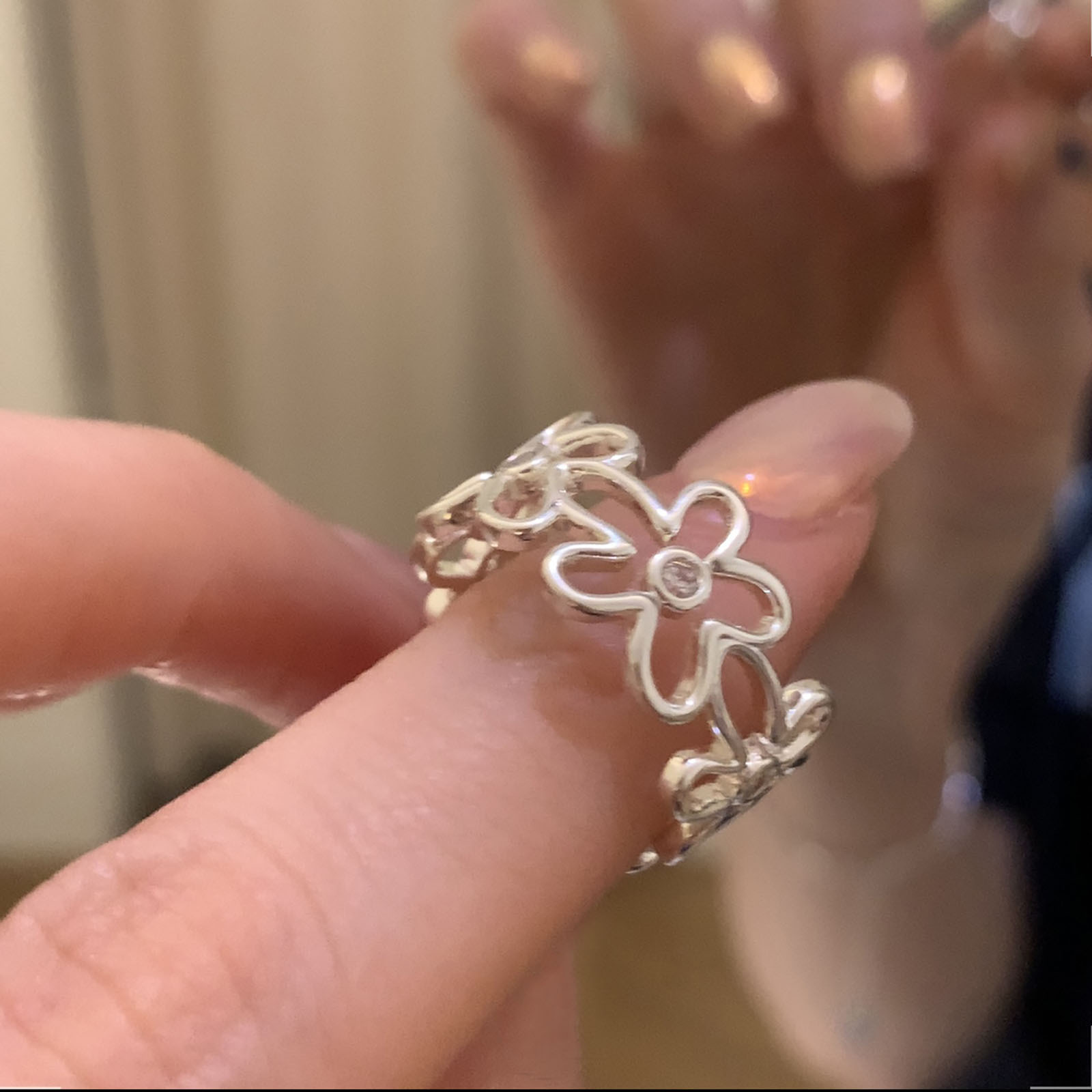 Minimalist Pure Silver Hollow Flower For Women, Simple And Unique Design, Adjustable Index Finger Ring_voghion.com